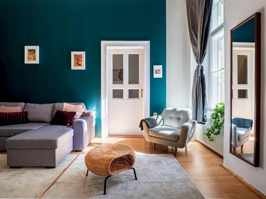 Sunshine Apartment - With Garage Budapest Eksteriør billede